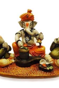 Ganesha Worshipping Lord Shiva