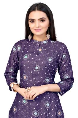 Mohvogue Purple Digital printed Crochet Kurta. 5