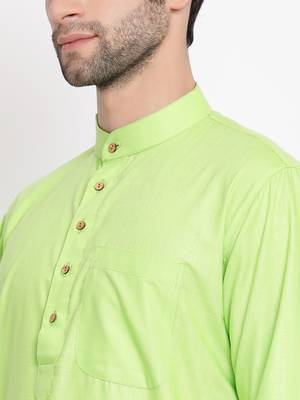 Green plain blended cotton men-kurtas 4