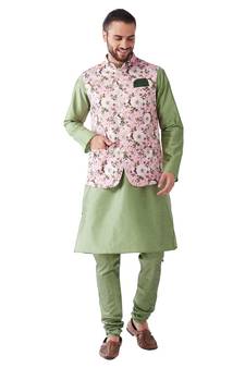 Men'S Green And Pink Silk Blend Jacket, Kurta And Pyjama Set