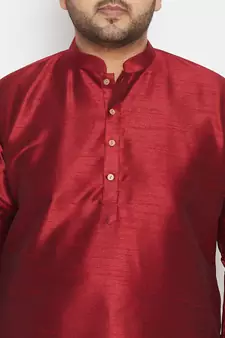 Men'S Maroon And Gold Silk Blend Kurta And Dhoti Set
