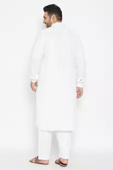 Men'S White Cotton Blend Pathani Kurta Set