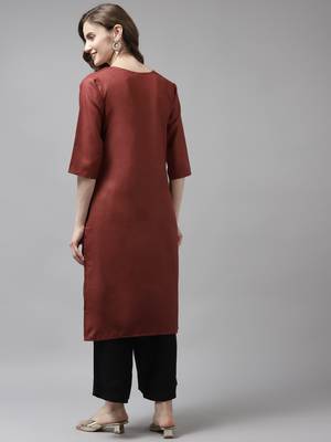 Maroon embroidered cotton ethnic-kurtis 4
