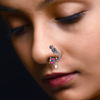 Vighnaharta Oxidised Gold with Artificial stone and Maharashtrian Nath Nathiya. Nose Pin for women-VFJ1049NTH-Press 2