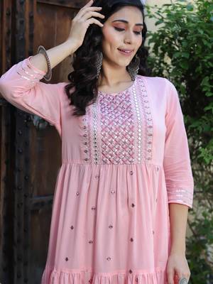 Pink embroidered cotton long-dresses 4