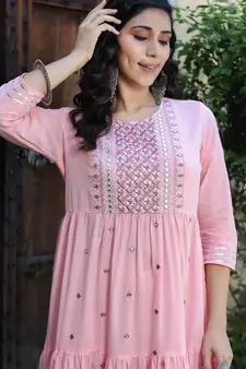 Pink embroidered cotton long-dresses