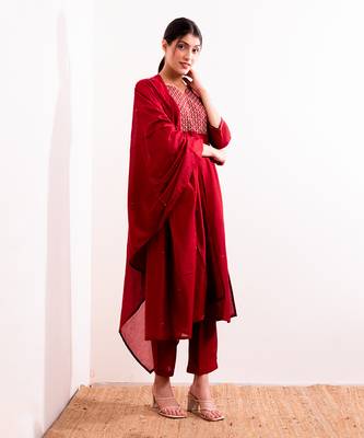 Red Aarzoo Straight Fit  Suit Set 8