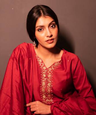 Red Khat Straight Fit Suit Set 6