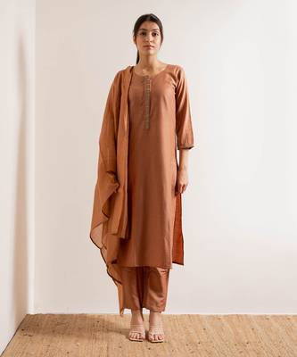 Dusty Orange Chaap Straight Fit Kurta Set 9