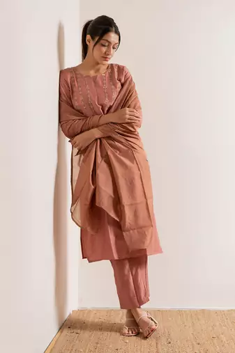 Coral Coral Straight Fit Kurta Set