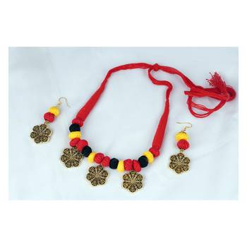 Red necklaces 2