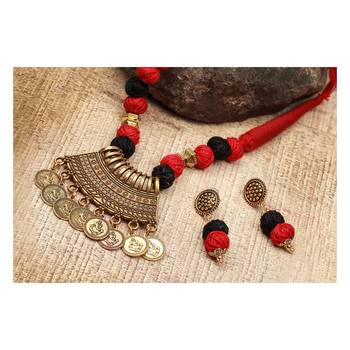 Red necklaces 2