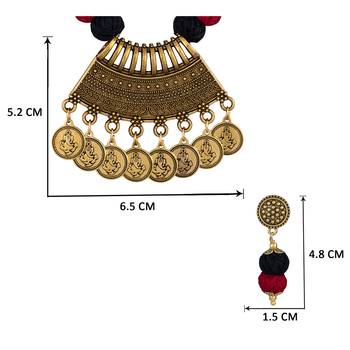 Red necklaces 4
