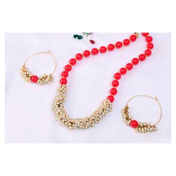 Red necklaces 2