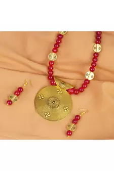 Maroon necklaces