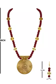 Maroon necklaces