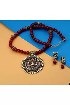 Maroon necklaces
