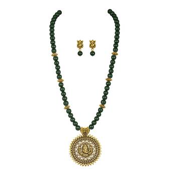 Green necklaces 1