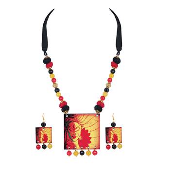 Black necklaces 2
