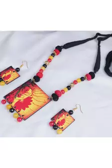 Black necklaces