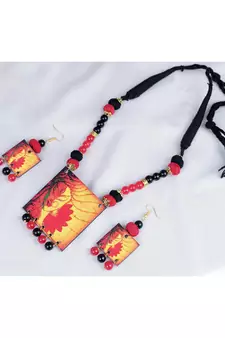 Black necklaces