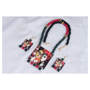Black necklaces 2