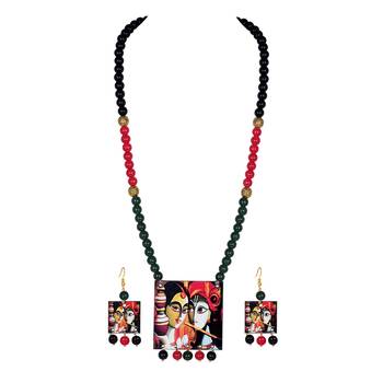 Black necklaces 3