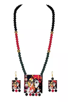 Black necklaces
