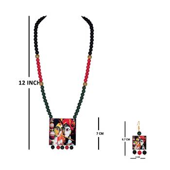 Black necklaces 4