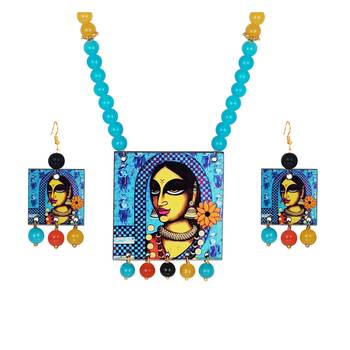Blue necklaces 1