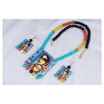Blue necklaces 2