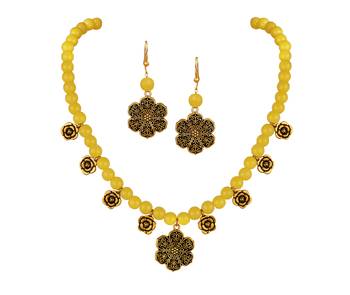 Yellow necklaces 1