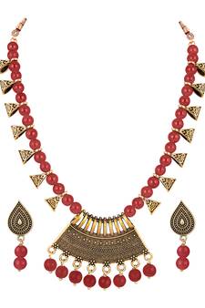 Maroon necklaces
