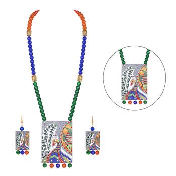 Green necklaces 3