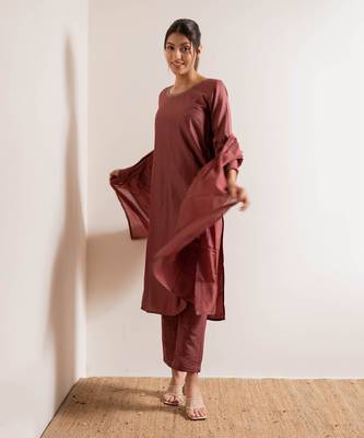 Dusty Pink Maahi Straight Fit  Suit Set 16