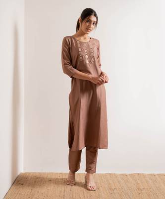 Nude Ruhani Straight Fit Kurta Set 7