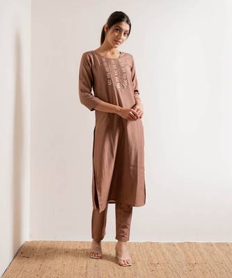 Nude Ruhani Straight Fit Kurta Set 8