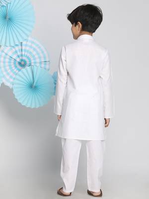  White Kurta Pyjama Set 4