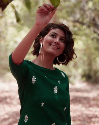 Green embroidered viscose ethnic-kurtis 5