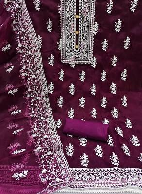 Magenta embroidered organza salwar 2