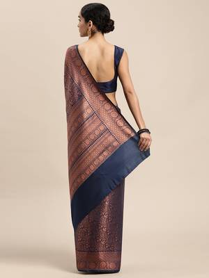 HOUSE OF BEGUM Women's Navy Blue Copper Zari Kanjivaram Silk Saree With Blouse Piece 2