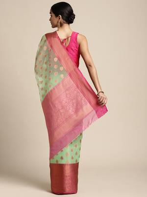 HOUSE OF BEGUM Women's Light Green Organza Silk Temple Design Saree with Blouse Piece 2