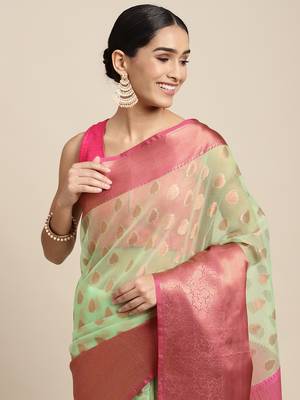 HOUSE OF BEGUM Women's Light Green Organza Silk Temple Design Saree with Blouse Piece 5