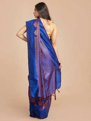 HOUSE OF BEGUM Women's Blue Kubera Pattu Silk Saree With Blouse Piece 2