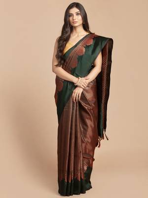 HOUSE OF BEGUM Women's Dark Green Kubera Pattu Silk Saree With Blouse Piece 1