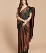 HOUSE OF BEGUM Women's Dark Green Kubera Pattu Silk Saree With Blouse Piece