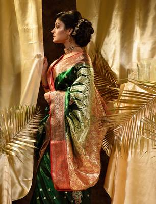 HOUSE OF BEGUMs Women's Green Banarasi Satin Silk Saree With Stone Work with blouse piece 5