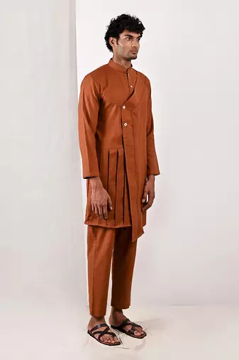Tan Byran Set