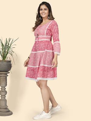 Vbuyz Women'S Print & Lace Work Flared Cotton Pink Stitched Dress 4
