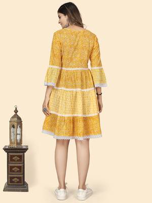 Vbuyz Women'S Print & Lace Work Flared Cotton Yellow Stitched Dress 3